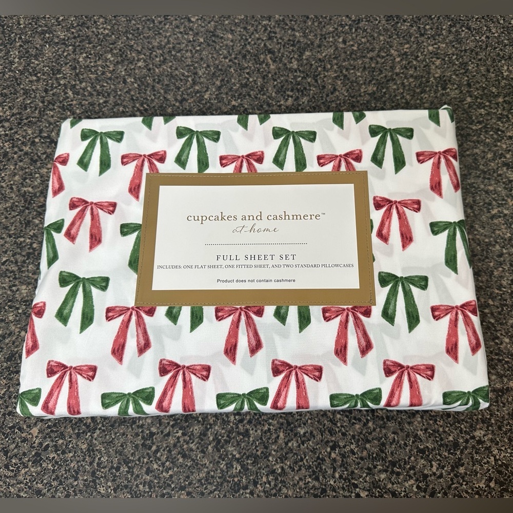Cupcakes and Cashmere Ribbon Bow Green and Red Christmas Bed Sheets Size Full